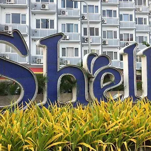 Apartment Shell Residences Moa