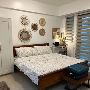 Apartment Telly's Across Naia3